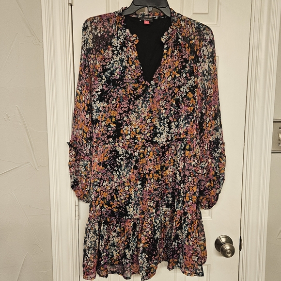 NWT Vince Camuto Long Sleeve Floral Tiered Dress - Picture 4 of 11